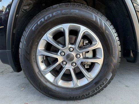 Used 2015 Jeep Grand Cherokee Limited image 40