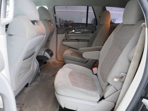 Used 2017 Buick Enclave Convenience w/ Trailering Package FWD image 16