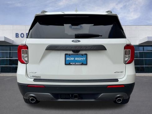 Used 2023 Ford Explorer XLT w/ Equipment Group 202A AWD/4WD image 39
