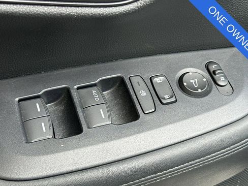 Used 2024 Honda HR-V LX image 12