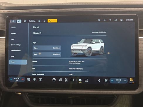 Used 2024 Rivian R1S Adventure AWD/4WD image 29
