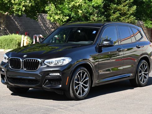 Used 2018 BMW X3 xDrive30i w/ M Sport Package AWD/4WD image 3