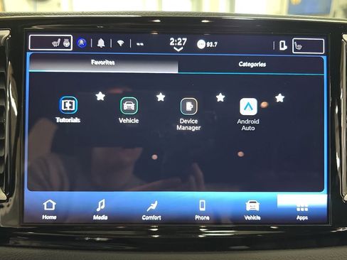 Certified 2025 Chrysler Pacifica Select FWD image 25