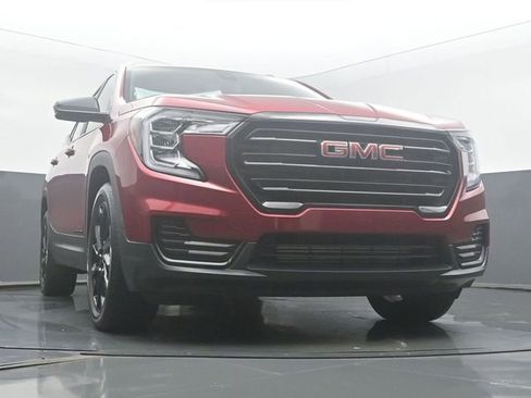 Used 2023 GMC Terrain SLE FWD image 51