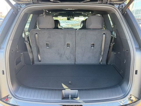 New 2027 Kia Telluride S image 8