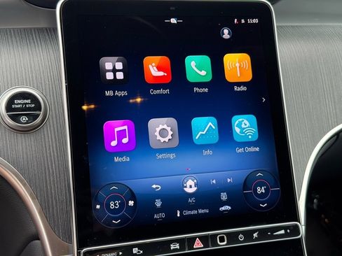 Certified 2025 Mercedes-Benz GLC 300 image 30