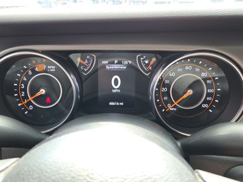Used 2018 Jeep Wrangler Sport AWD/4WD image 23