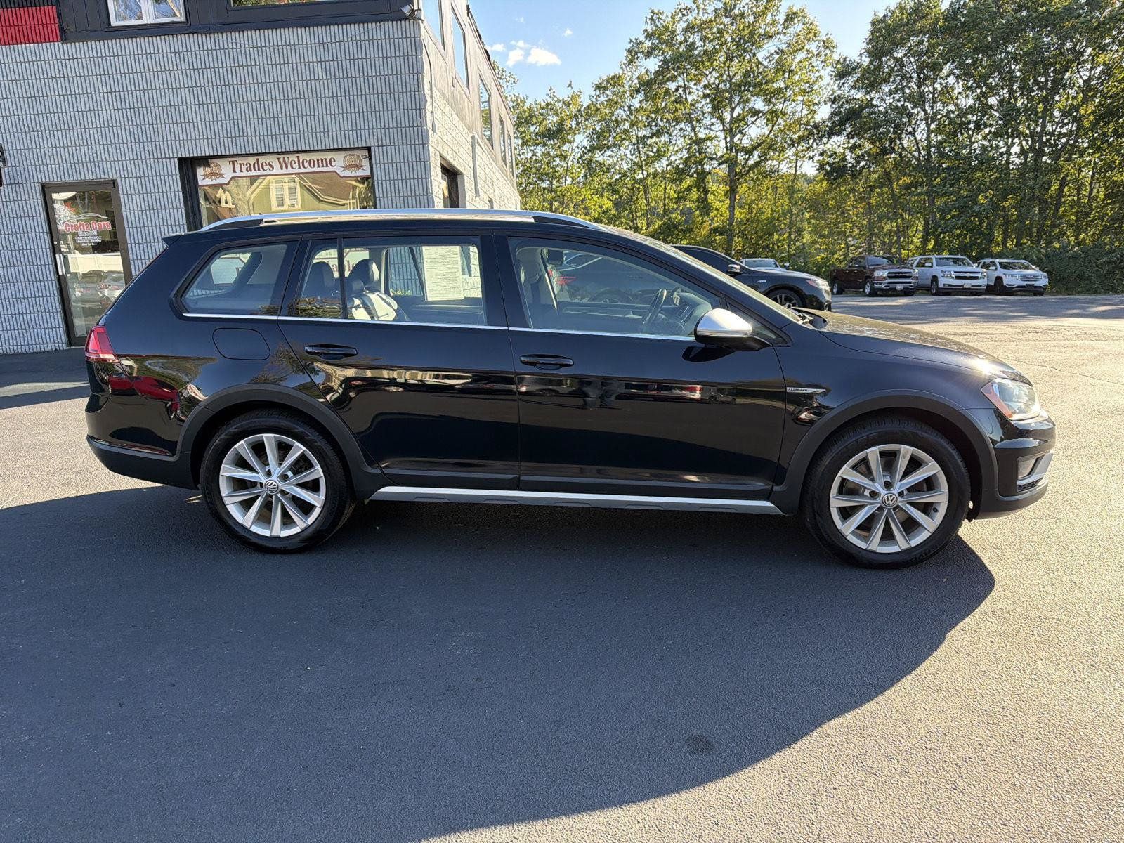 Used 2017 Volkswagen Golf Alltrack SEL AWD/4WD image 6
