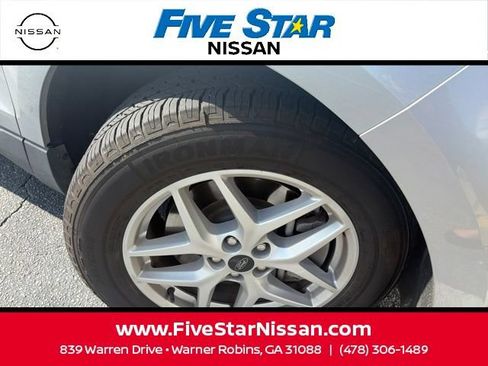 Used 2023 Ford Edge SEL AWD/4WD image 12