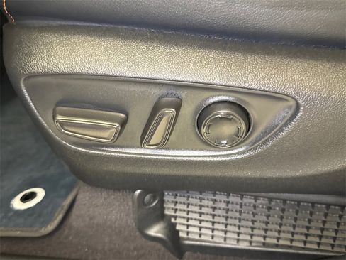 Used 2023 Toyota Sienna XSE image 26