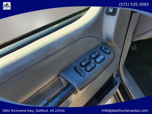 Used 2003 Ford Explorer Sport Trac XLS AWD/4WD image 19
