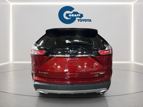 Used 2019 Ford Edge Titanium w/ Cold Weather Package AWD/4WD image 8