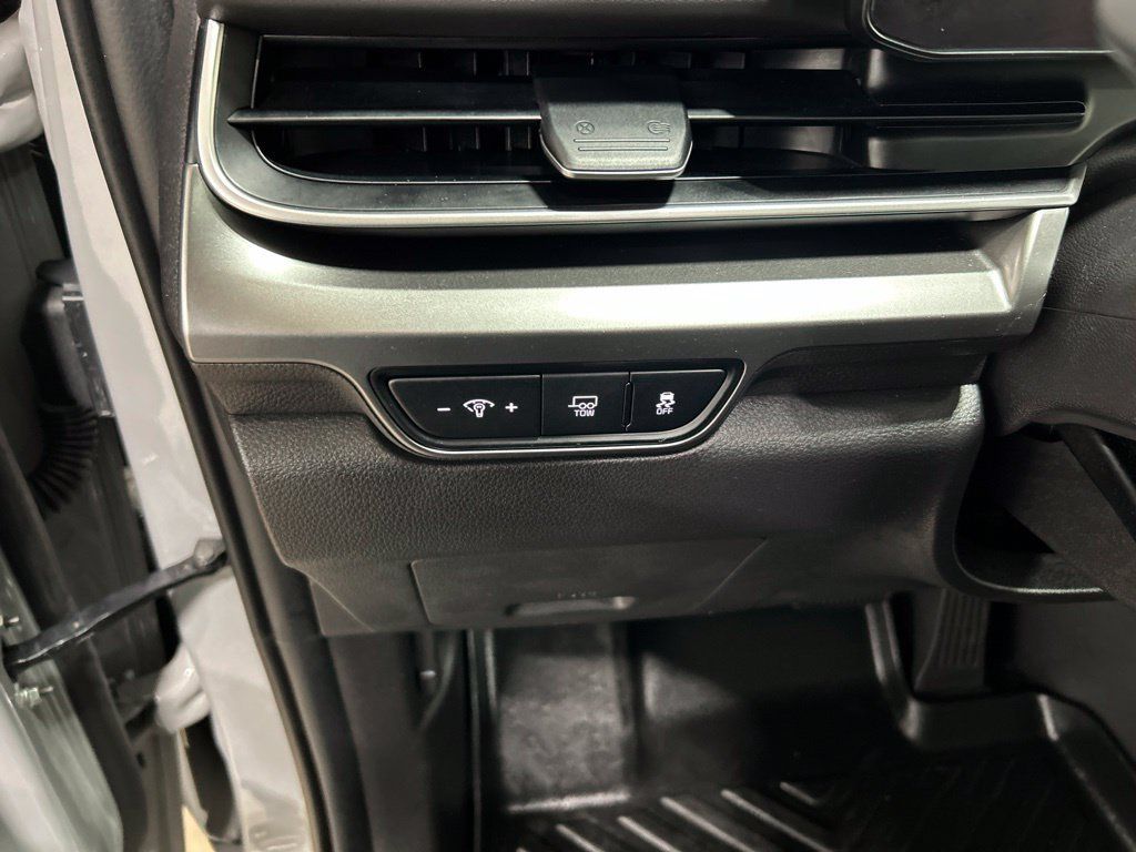 Certified 2025 Kia Carnival SX Prestige FWD image 13