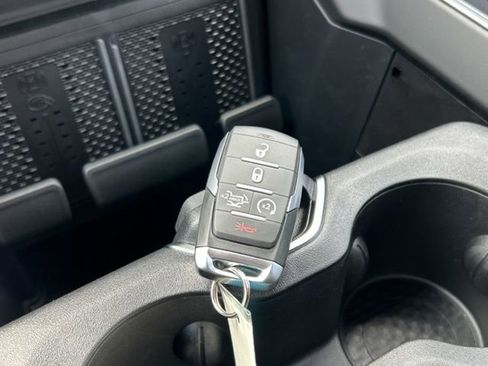 New 2026 RAM 1500 Laramie AWD/4WD image 48