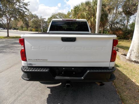 Used 2021 Chevrolet Silverado 2500 W/T w/ WT Convenience Package image 7