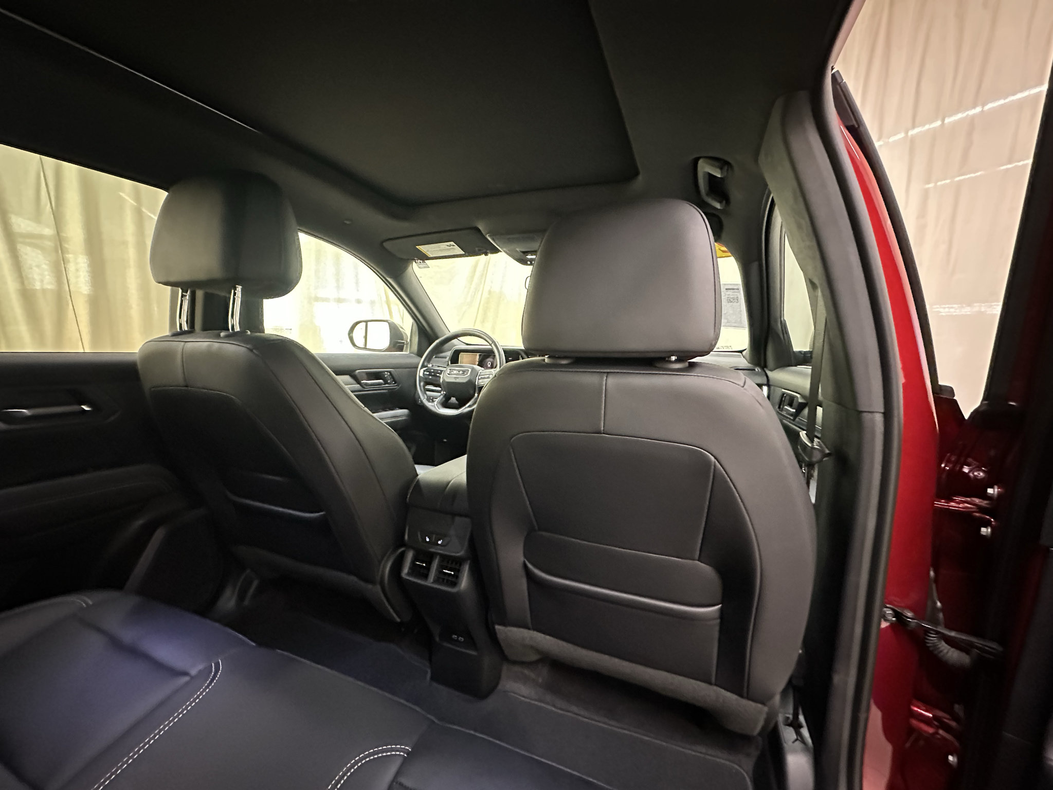 Certified 2025 GMC Terrain Elevation w/ Elevation Premium Package AWD/4WD image 18