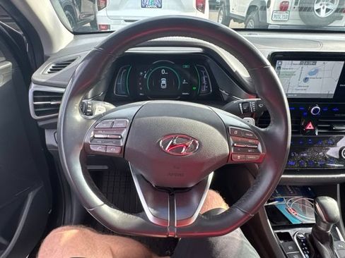 Used 2020 Hyundai Ioniq Limited FWD image 8