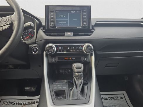 Used 2020 Toyota RAV4 XLE w/ Convenience Package image 11