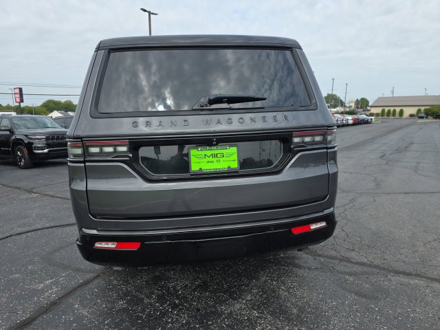 Used 2025 Jeep Grand Wagoneer L Series III w/ Rear Seat Video Group 1 AWD/4WD image 6