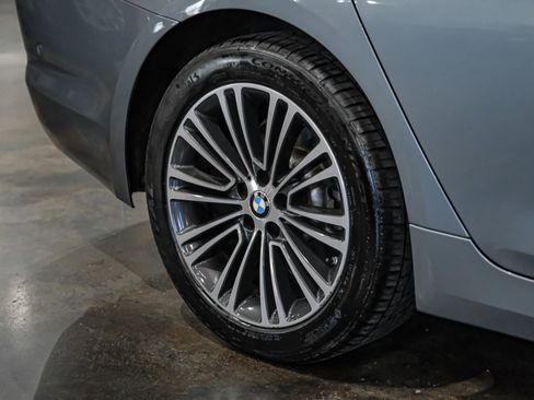 Used 2017 BMW 530i RWD image 50