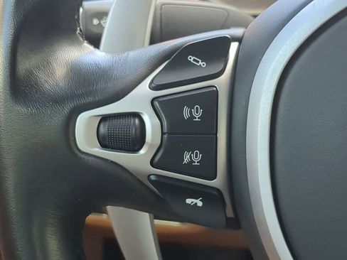 Used 2020 Aston Martin V8 Vantage Coupe image 19