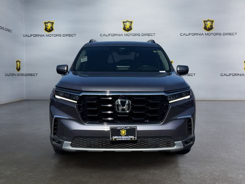 Used 2025 Honda Pilot Elite image 8