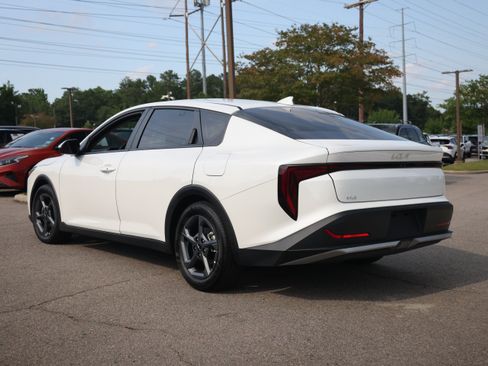 Used 2025 Kia K4 FWD image 4