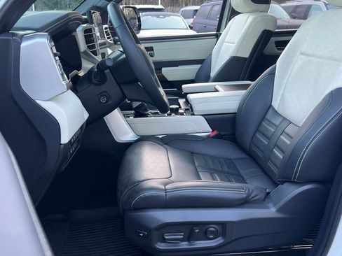 Used 2024 Toyota Sequoia Capstone image 20