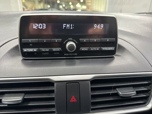 Used 2014 MAZDA MAZDA3 i Sport image 16