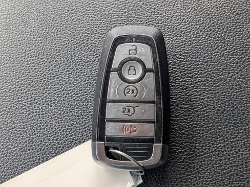 Used 2024 Ford Expedition Max XLT AWD/4WD image 33