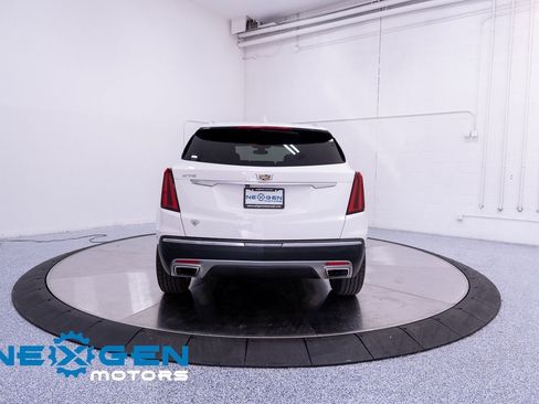 Used 2021 Cadillac XT5 Premium Luxury image 36
