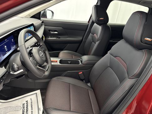 New 2026 Nissan Kicks SR w/ SR Premium Package image 7