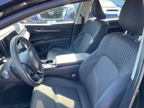 Used 2025 Toyota Camry LE image 35