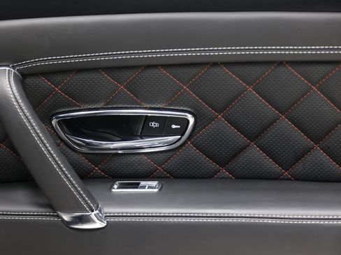 Used 2017 Bentley Flying Spur S W12 AWD/4WD image 87