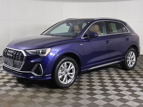 Used 2022 Audi Q3 2.0T Premium w/ Convenience Package image 6