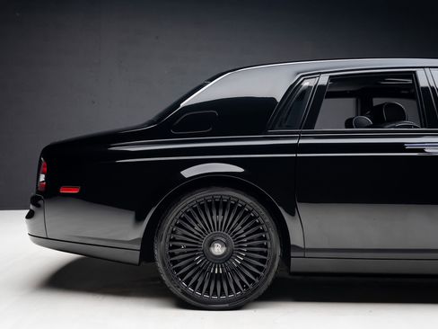 Used 2007 Rolls-Royce Phantom Sedan RWD image 32