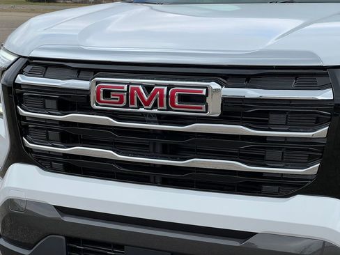 New 2026 GMC Terrain Elevation image 36