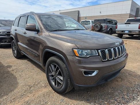 Used 2019 Jeep Grand Cherokee Laredo w/ 18" Wheel & 8.4" Radio Group RWD image 4