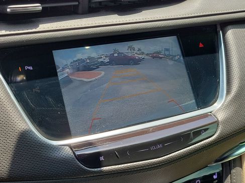 Used 2017 Cadillac XT5 Premium Luxury FWD image 27
