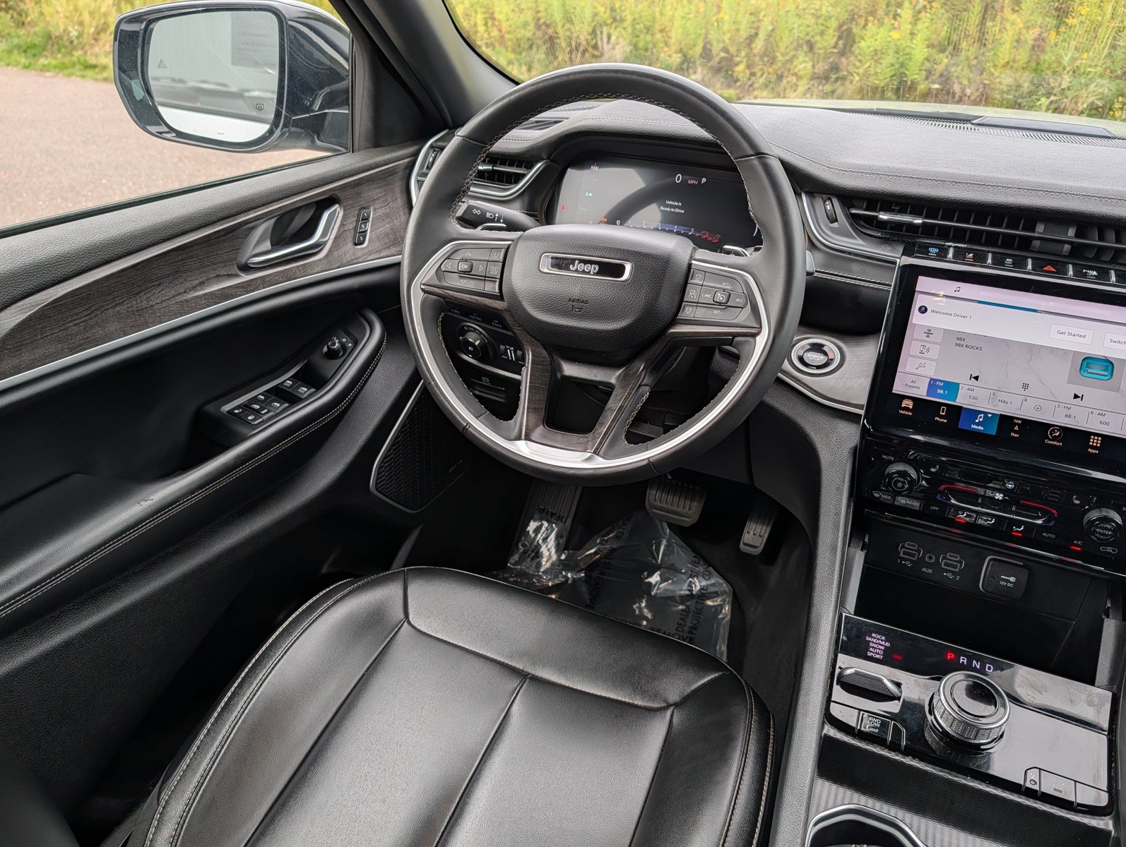 Used 2024 Jeep Grand Cherokee Limited 4xe AWD/4WD image 9