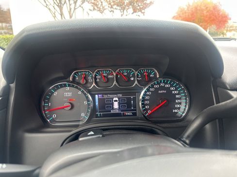 Used 2018 GMC Yukon SLT image 7