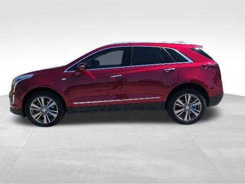 Used 2021 Cadillac XT5 Premium Luxury FWD image 7