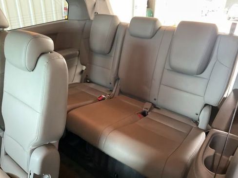 Used 2016 Honda Odyssey EX-L image 18