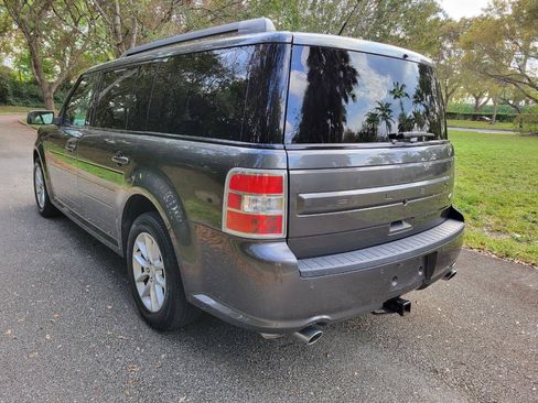 Used 2019 Ford Flex SE FWD image 5