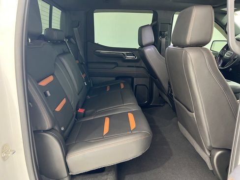 Used 2022 GMC Sierra 1500 AT4 w/ AT4 Premium Package AWD/4WD image 25