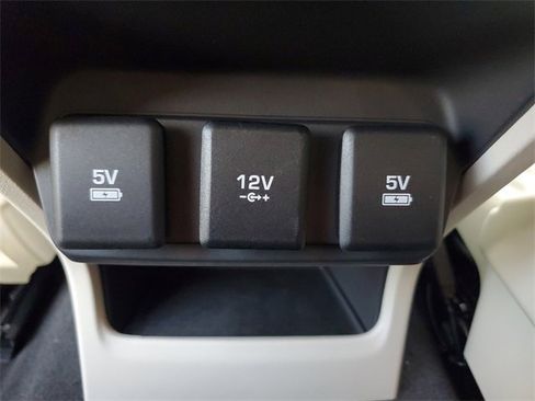 New 2024 Jaguar I-PACE R-Dynamic HSE image 16