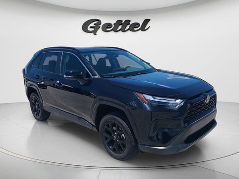 Certified 2023 Toyota RAV4 XLE w/ Convenience Package FWD image 3