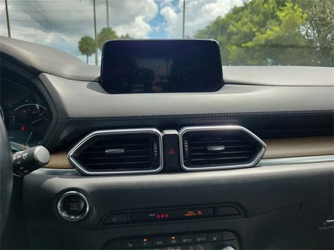 Used 2019 MAZDA CX-5 Signature image 18
