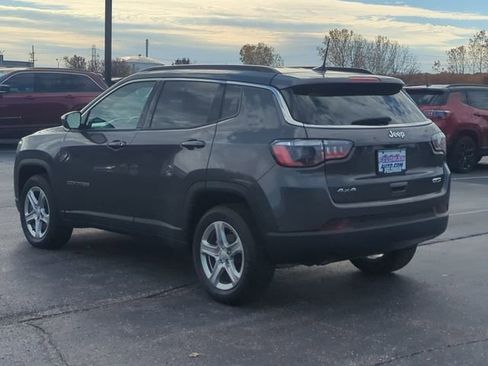Used 2024 Jeep Compass Latitude AWD/4WD image 13