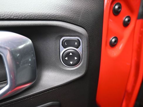 Used 2024 Jeep Wrangler Unlimited w/ Convenience Group image 12